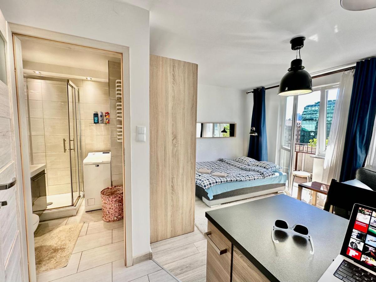 Neon 2 - Fast Wifi 70'Tv Netflix Hbo Max Appletv+ Apartment Warsawa Bagian luar foto